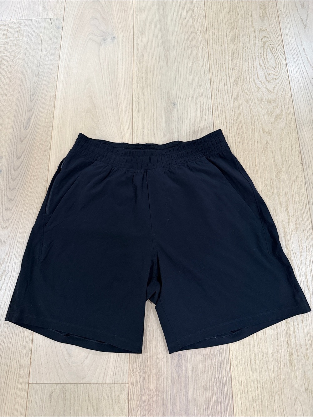 Lululemon Men's Black Athletic Shorts Size Small 7” Inseam